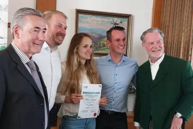 Auszeichnung für Viktoria Sommer | Foto: FPÖ