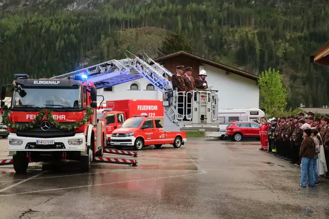 BFI Scheucher Wolfgang (links), DLKA Maschinist Larcher Lukas (Mitte) und Kommandant Wolf Daniel (rechts) hielten die Festrede.
