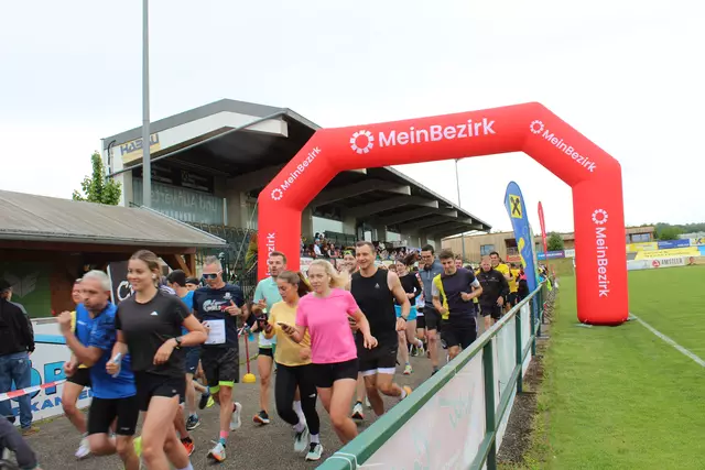 Start des Laufes um 13 Uhr. | Foto: Meinbezirk Perg/Köck