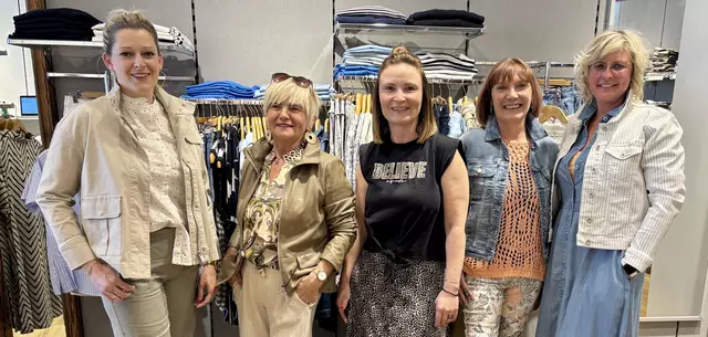Die hübschen Model zeigten bei Guggis die Trends des Frühsommers. | Foto: MeinBezirk/Chibici