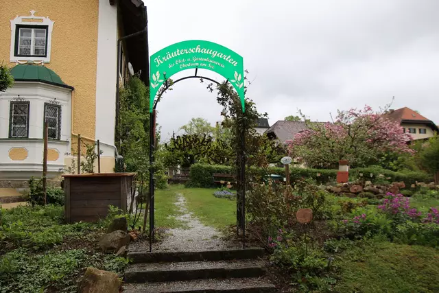 Seit 2012 besteht der Kräutergarten beim Braugasthof in Obertrum.