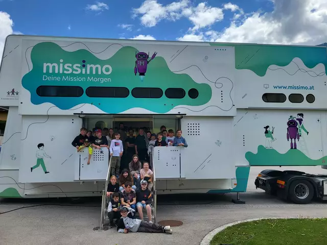 Die Schüler am Missimo Truck  | Foto: Privat
