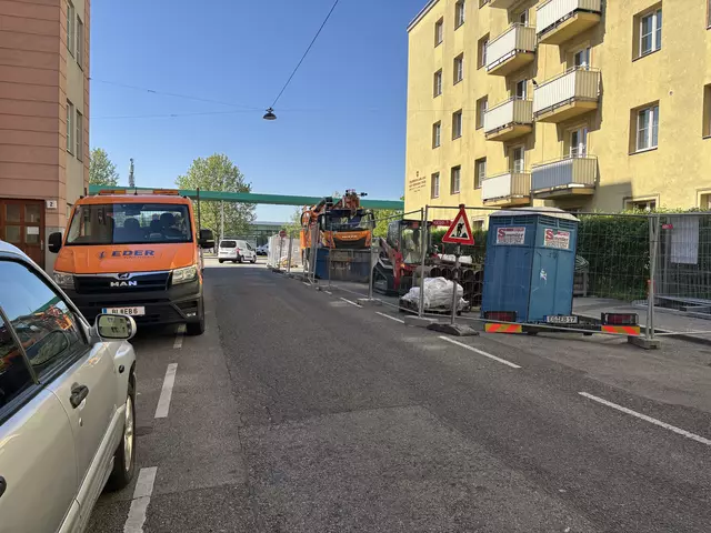 Das Rechtsabbiegegebot kam bei einem Lokalaugenschein erst nach der Baustelle zum Vorschein. | Foto: Michael Marbacher/MeinBezirk