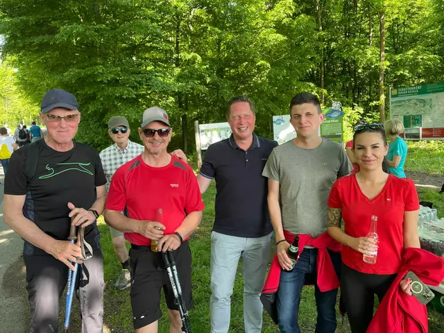 Auch in Rohrbach traf man sich zur gemeinsamen Wanderung. | Foto: SPÖ
