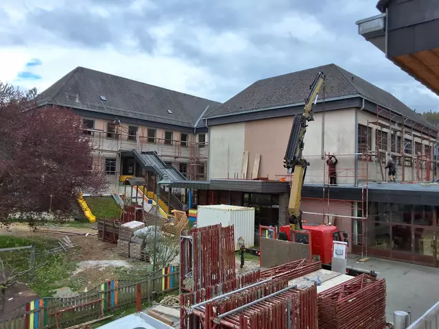 Umbauten und Generalsanierung der VS St. Bartholomä liegen im Budget- und Zeitplan.  | Foto: Schlögl