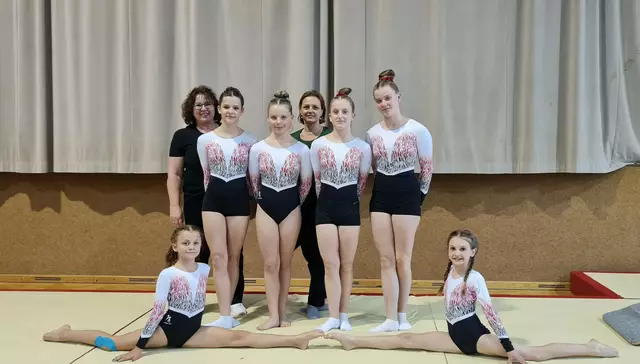 Das erfolgreiche Köflacher Team in den höheren Klassen mit Karin Konrad-Krauthackl und Magdalena Vesceyne. | Foto: Atus Köflach