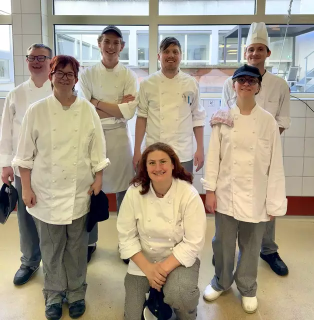 Patrik Wurzrainer, Magdalena Strasser, Simon Stelzhammer, Silvia Kirchmair, Michael Hechenbichler, Sandra Schuster und Matti Raich (v. li.). | Foto: Diakoniewerk