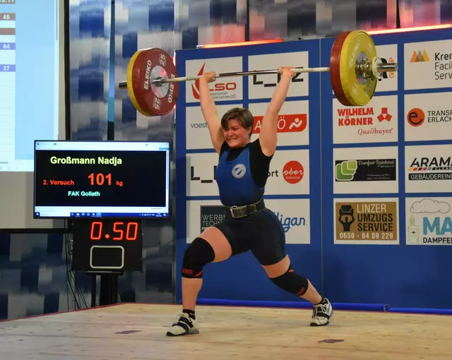 Nadja Grossmann mit 101 kg im Stoßen. | Foto: Conny Högg