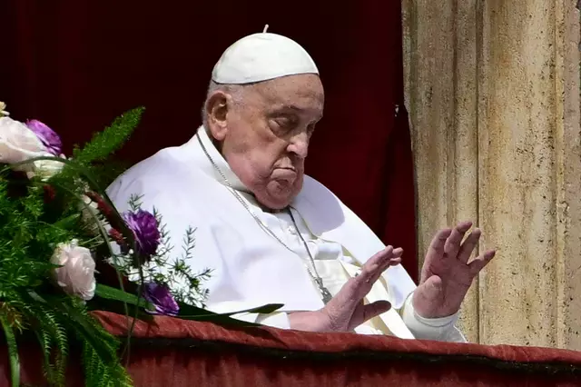 Am Ostermontag verstarb Papst Franziskus im Alter von 88 Jahren. Römisch-Katholische Christen weltweit trauern um ihr Oberhaupt.  | Foto: APA/A. Solaro