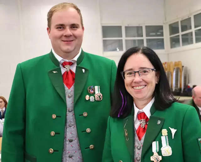 Obmann Marcel Donko und Stellvertreterin Michaela Höfler suchen eine musikalische Leitung für  die Musikkapelle Krumegg | Foto: Edith Ertl