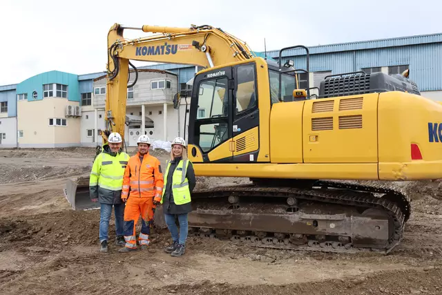 Unter anderem für die Bauarbeiten zuständig: Martin Döpper und Sophia Salentinig, örtliche Bauaufsicht und Bauarbeiter Patrick Kircher (Mitte). | Foto: MeinBezirk.at