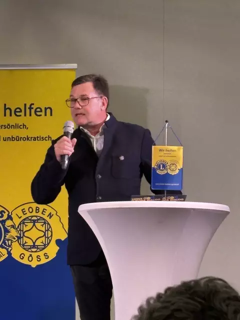 Alexander Moser, Präsident des Lions Clubs Leoben-Göss, begrüßte das Publikum. | Foto: MeinBezirk