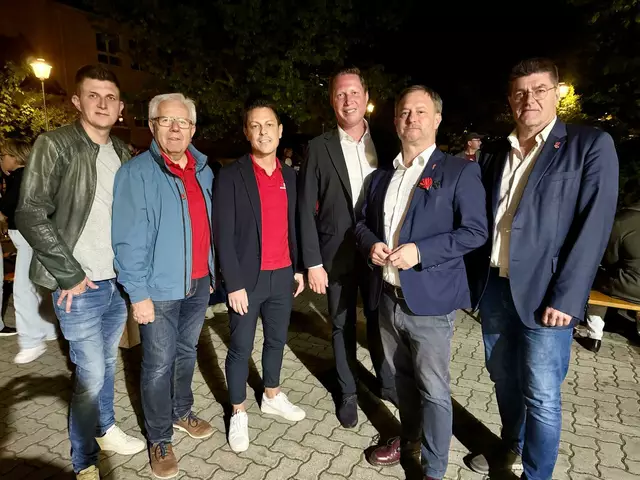 Auch der Fackelumzug der SPÖ Schattendorf fand großen Anklang.