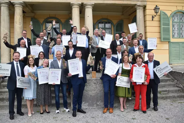 18 Landessieger wurden bei der Weinprämierung Burgenland im Schloss Esterhazy gekürt.  | Foto: Stefan Schneider