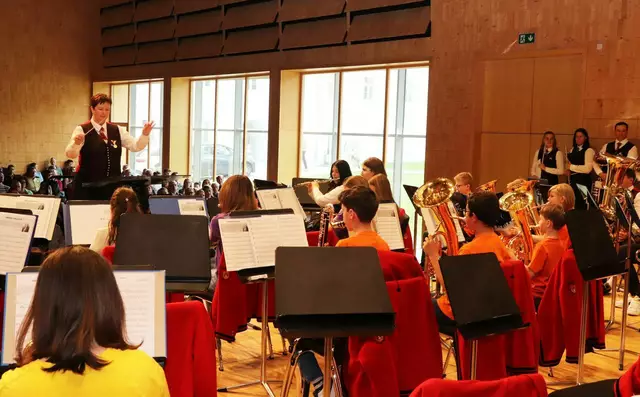 Am Samstag, dem 17. Mai, gibt es im Dorfgemeinschaftshaus Tiffen einen musikalischen Frühlingsgruß. | Foto: TK Tiffen