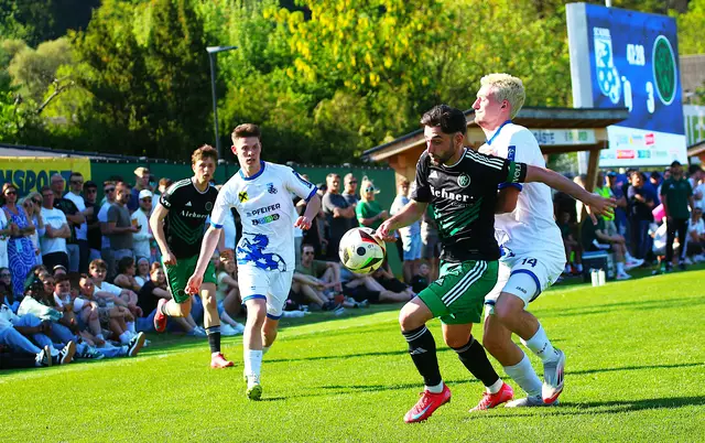 Wacker Kapitän Tekir wurde im Spiel gegen Kundl, so wie hier, eher selten attackiert.   | Foto: Schwaighofer