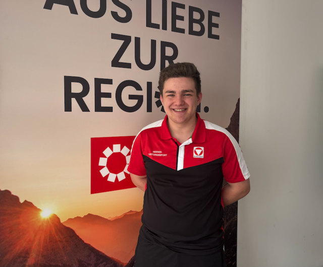 Vom Wipptal zur Weltspitze - Johannes Kuen zu Besuch in der Meinbezirk-Redaktion  | Foto: Meinbezirk/mo