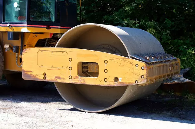 Im Gemeindegebiet von Kirchberg am Wagram wurde die Fahrbahn der Landesstraße B 34 auf einer Länge von rund einem Kilometer ab dem Kreisverkehr Anschlussstelle S 5 in Richtung Fels am Wagram saniert. (Symbolfoto) | Foto: Pixabay