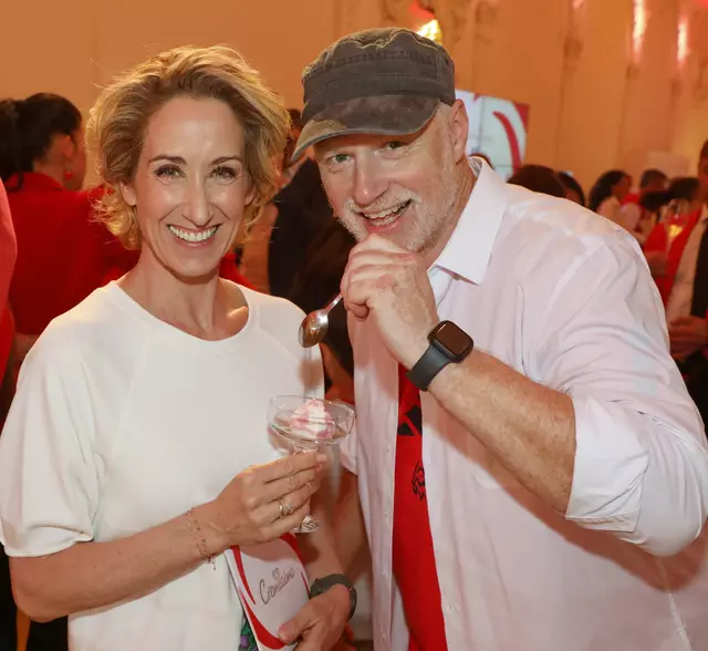 Moderatorin des Abends Kati Belowitsch und DJ Alex Liszt bei der Verkostung.  | Foto: Conny De Beauclair:
