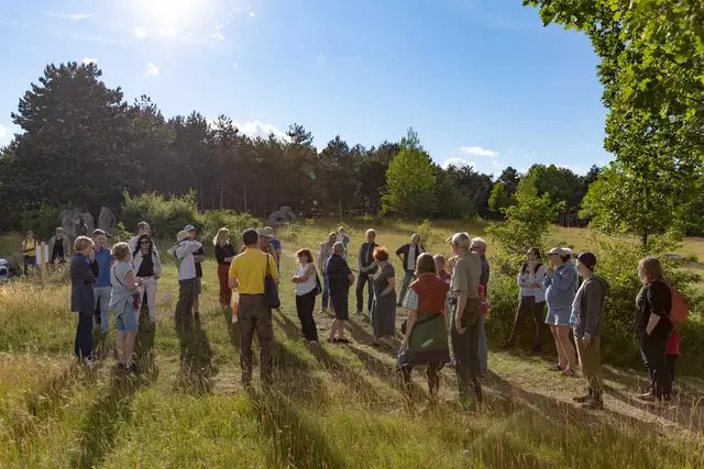 Naturführung zum Trockenrasen in Lindabrunn.
 | Foto: LEADER-Region Triestingtal+
