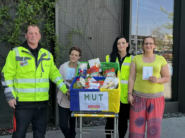 v.l.: Mario Riegler (Verein MUT), Mama Leonie, Karina Riegler (Verein MUT), Mama Isabell | Foto: MUT
