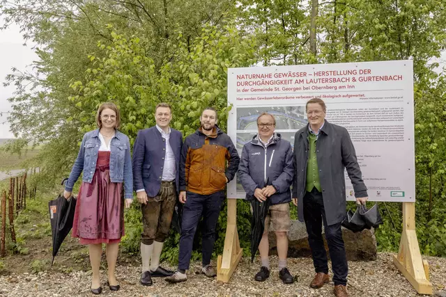 (v.l.n.r) Vbgm. Eva Pirklbauer, LR Stefan Kaineder, Michael Diermayr - Gewässerbezirk Braunau, Bgm. Gerhard Wipplinger, NR Manfred Hofinger | Foto: Gemeinde St. Georgen