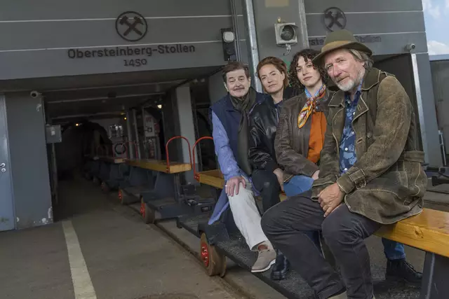 Die Dreharbeiten zur neuesten Folge „Die letzte Reise“ laufen bereits und versprechen Spannung, Humor und einen frischen Wind in der beliebten ORF/ZDF-Produktion. | Foto: Satel Film / Leopold