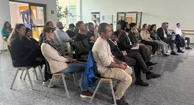 Reges Interesse bei der ersten Science Connection im Makerspace Tulln. | Foto: tecnet
