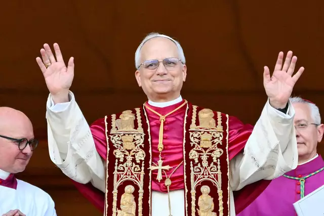 Neuer Papst und damit Nachfolger Petri ist Robert Francis Prevost. Er nennt sich Leo XIV. | Foto: ALBERTO PIZZOLI / AFP / picturedesk.com