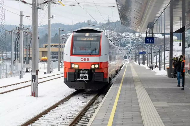 Die Taktung im Nahverkehr wird heuer noch erhöht. | Foto: ÖBB/EVMedia