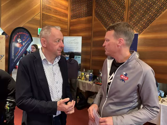 Wolfgang Winkler (li) im Gespräch mit Tobias Petrini. | Foto: Reichel