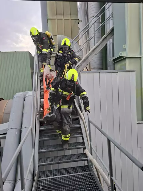 Weiters standen die Wasserversorgung und die Brandbekämpfung im Fokus.  | Foto: Afkdo Amstetten / Zarl