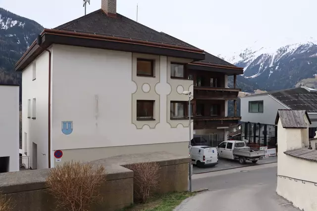 Im alten Gemeindeamtsgebäude werden 12 Betreuungsplätze für die Tagespflege geschaffen. | Foto: Seelos