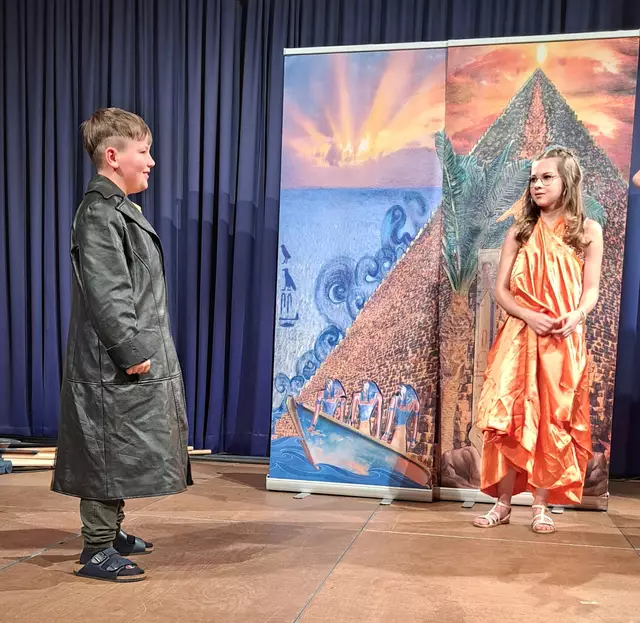 Bei der Aufführung des Stücks "Die Zauberflöte". | Foto: Mittelschule St. Georgen am Walde