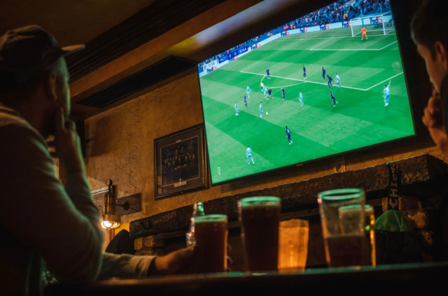 MeinBezirk listet für dich eine Auswahl an Bars und Pubs, wo man das Spiel des Jahres in Wien schauen kann. | Foto: Charlie P´s