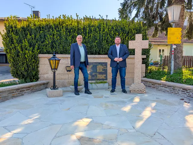 Bürgermeister Gerald Höchtel mit GGR BR Andreas Spanring | Foto: Marktgemeinde Sieghartskirchen