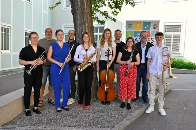 Birgit Maier, Bernhard Mühringer, Hanna Schlosser, Robert Müllner, Theresa Anzengruber, Madita Raab-Obermayr, Roland Schönhuber, Teresa Baumgartner, Franz Wachlmayr, David Dirisamer. Nicht am Bild: Jonas Scharinger

 | Foto: Hermann Pumberger