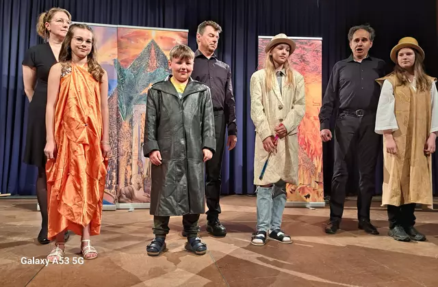 Bei der Aufführung des Stücks "Die Zauberflöte". | Foto: Mittelschule St. Georgen am Walde