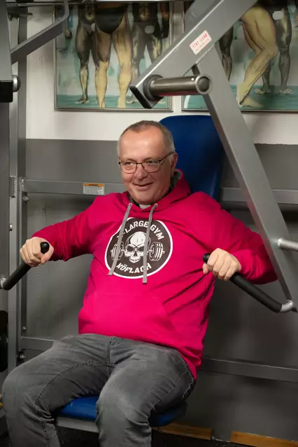 Der Köflacher Pfarrer Martin Trummler trainiert regelmäßig im X-Large-Studio. | Foto: Stückler