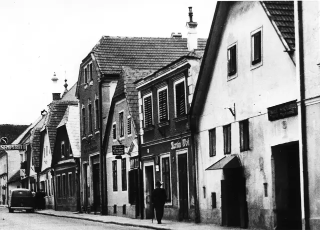 Zwettl 1955: Die Ereignisse überschlugen sich damals. Nach einer "Feier" im April, wurde im Mai und Oktober Geschichte geschrieben. | Foto: Stadtarchiv Zwettl