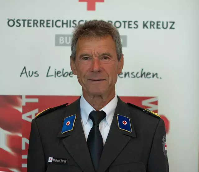 Der neue stellvertretende Bezirksstellenleiter Michael Strini ist freiwilliger Mitarbeiter im Seniorentageszentrum Jennersdorf. | Foto: Rotes Kreuz