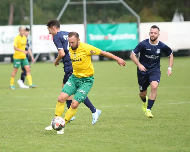 Haimings Bernhard Mittermair (hier im Heimspiel gegen Rum) traf in Innsbruck zum 2:0-Endstand. | Foto: Peter Leitner