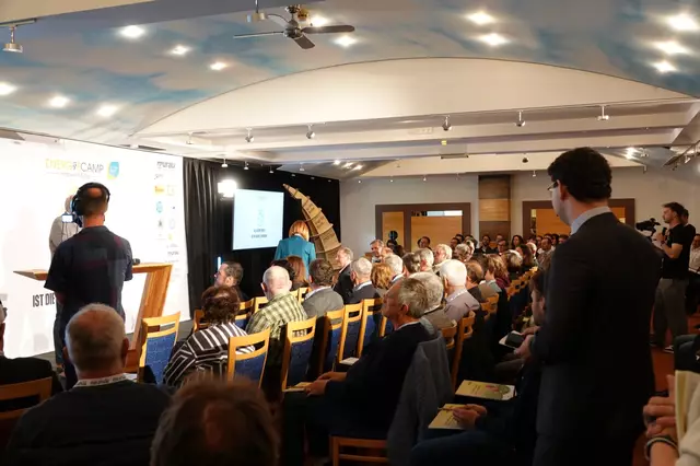 Volles Haus im Energiecamp. | Foto: Michael Blinzer