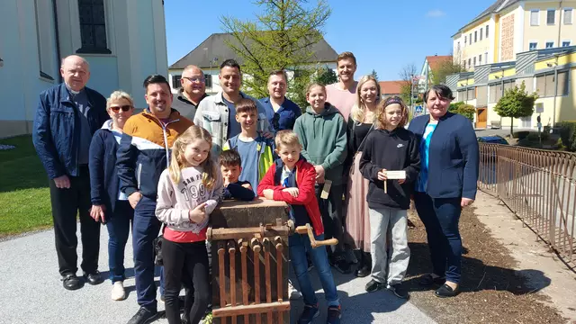 Osterratsche in Groß St. Florian mit Pfarrer Anton Rindler | Foto: Privat 