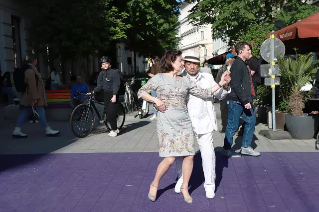 Foto: Tanz am Neubaugassenflohmarkt