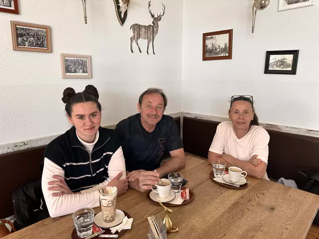 Celine Luif, Ernst und Barbara Schlager  | Foto: Lisa Stöckl