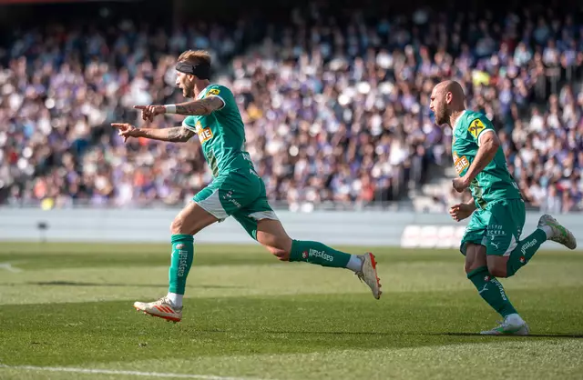 Guido Burgstaller (l.) traf für Rapid zum zwischenzeitlichen 1:0.  | Foto: GEORG HOCHMUTH / APA / picturedesk.com