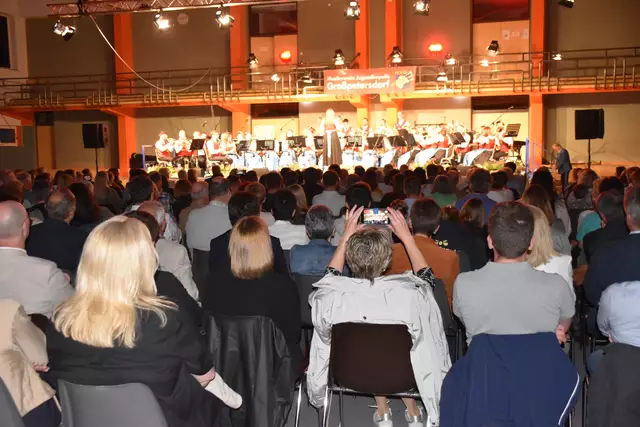Bestens besucht war das Jubiläumskonzert. | Foto: Michael Strini