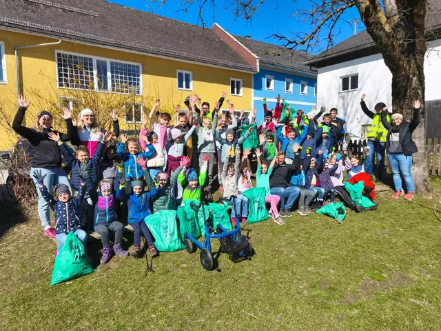 Die Volksschule Pfarrkirchen sammelte auch heuer wieder tatkräftig Müll. | Foto: Gemeinde Pfarrkirchen