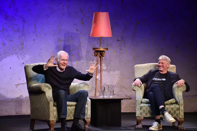 Harald Schmidt hatte die Lacher im Steudltenn auf seiner Seite.  | Foto: Haun